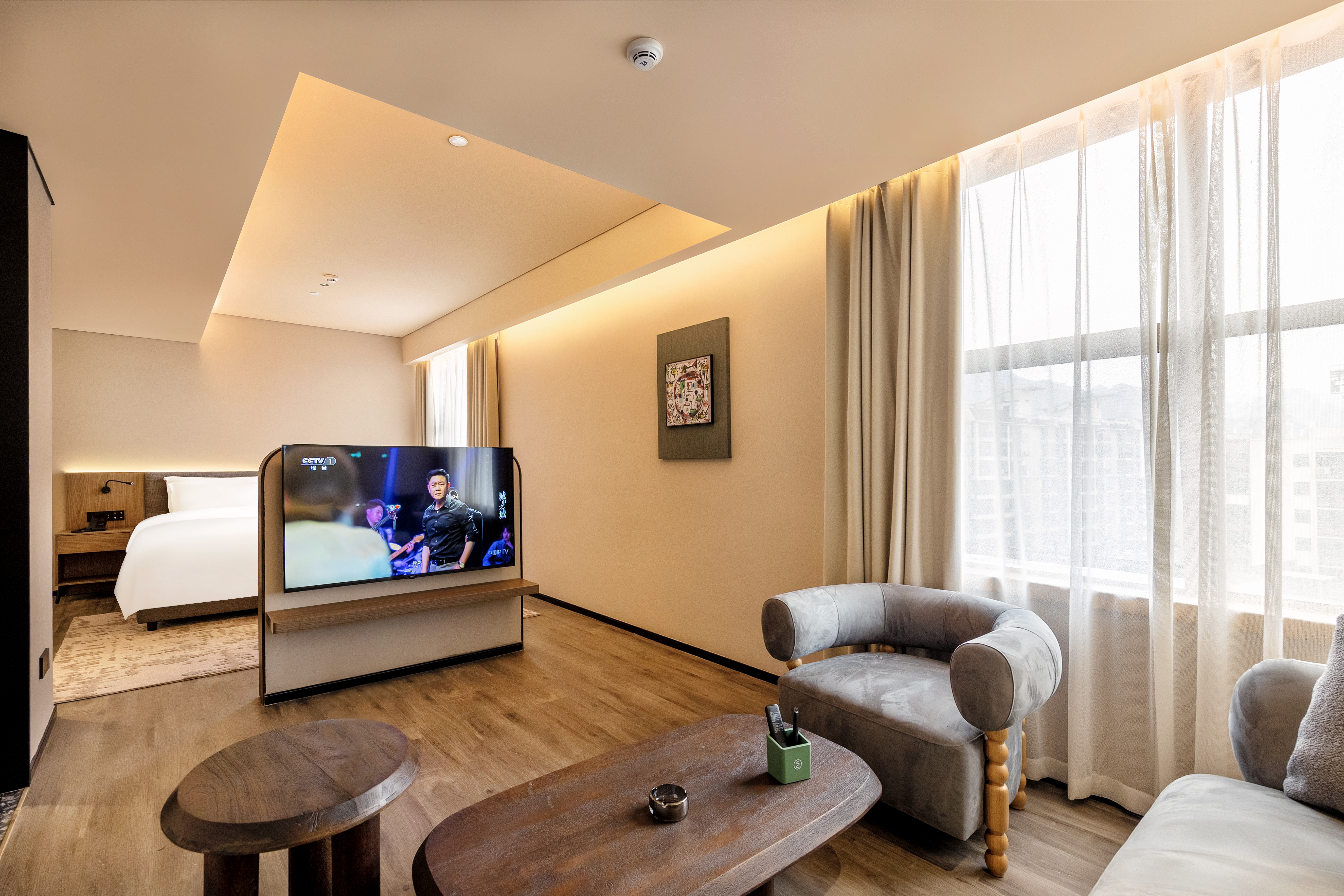 商务套房（安静+零压舒眠床垫）