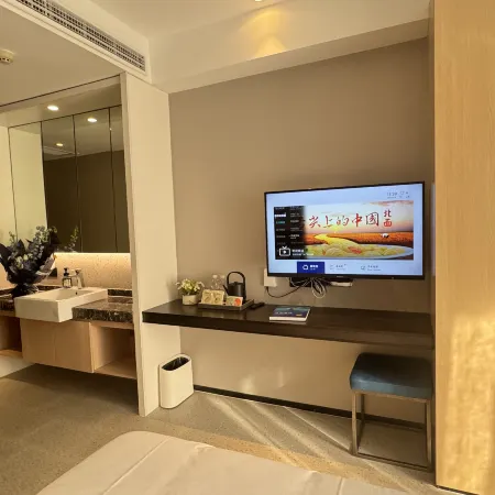 yihotel (Shanghai Lujiazui Riverside Center Expo Park Branch)