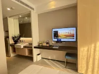 yihotel (Shanghai Lujiazui Riverside Center Expo Park Branch)