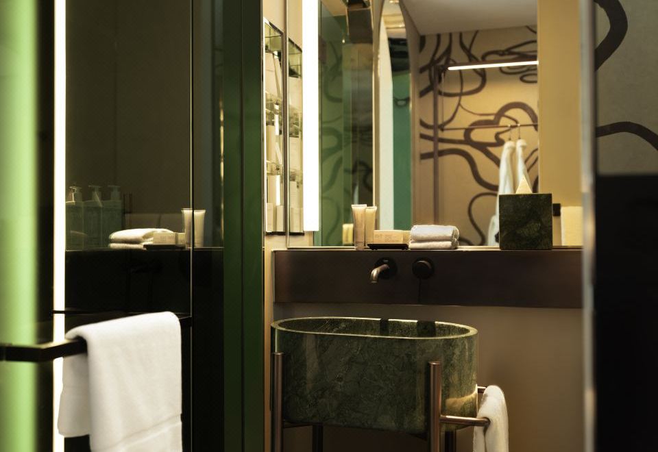 Mondrian Singapore DuxtonSignature City