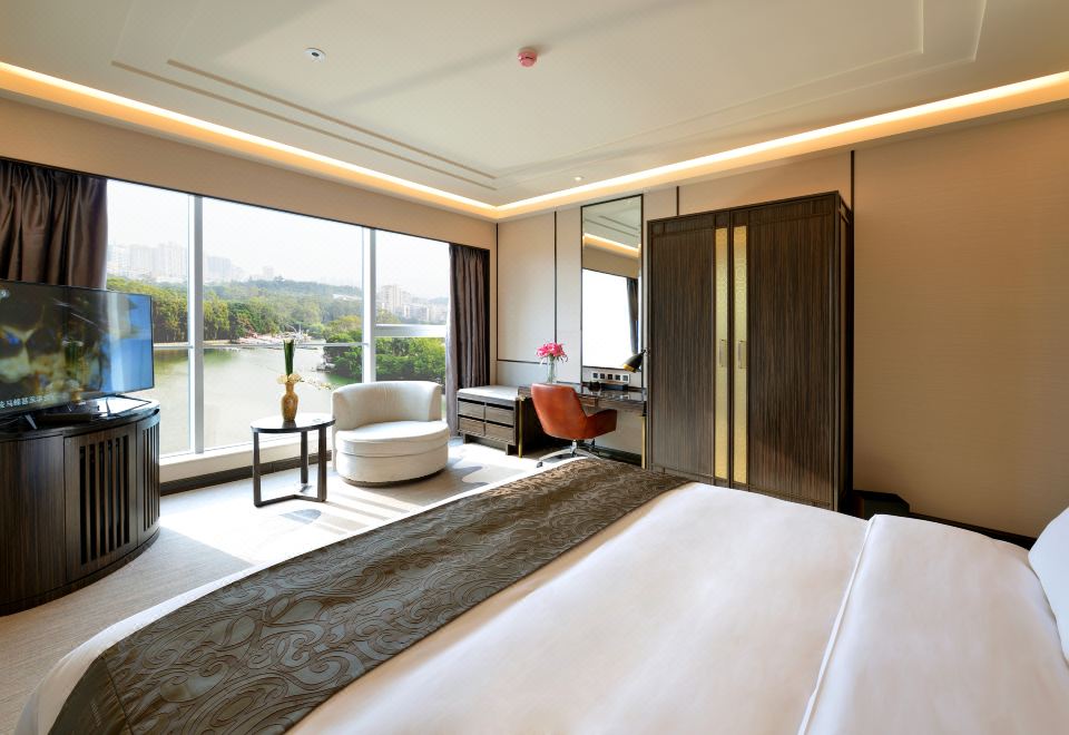 豪華湖景家庭房（投屏電視）