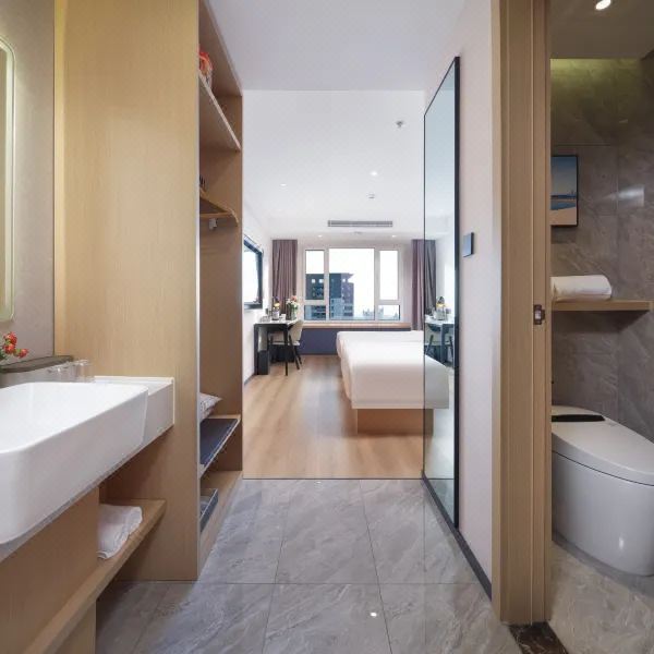 行政海景家庭房