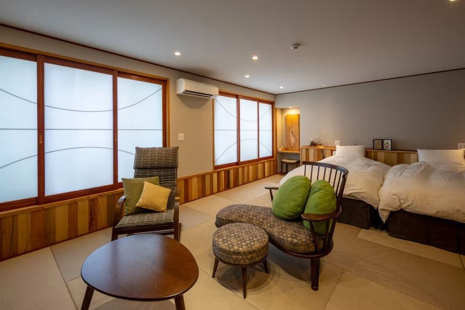 带浴室的日式现代房间