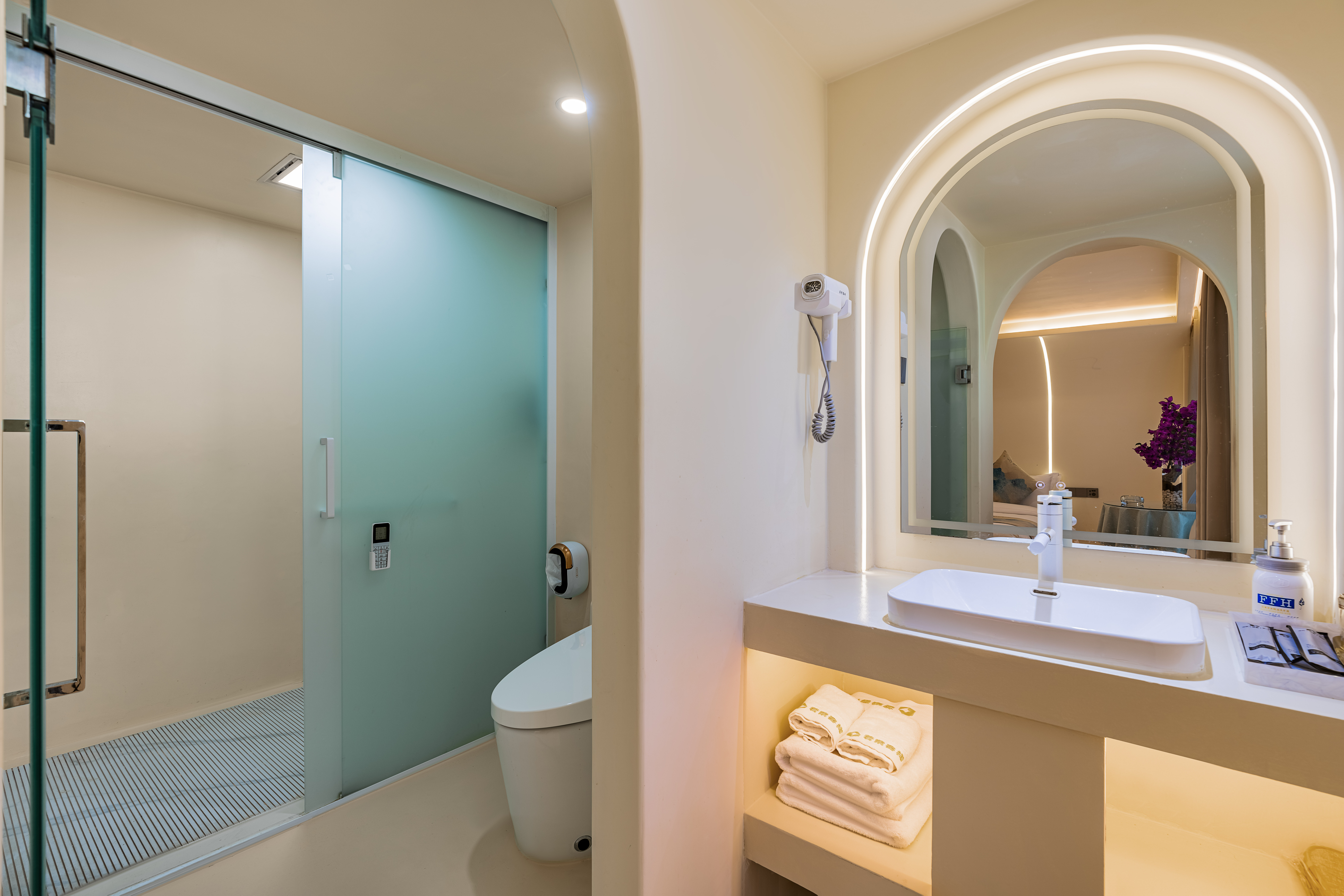 维京时光别墅大床房[100寸1080P投影+智能马桶]