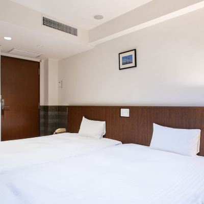 荷里活雙床房 2張半雙人床 禁煙 博多市善騰酒店優惠