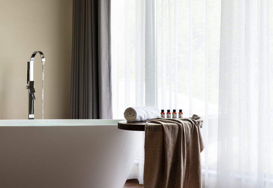 木瑾.观景大床套房-零压床垫︱智能客控︱极米投屏