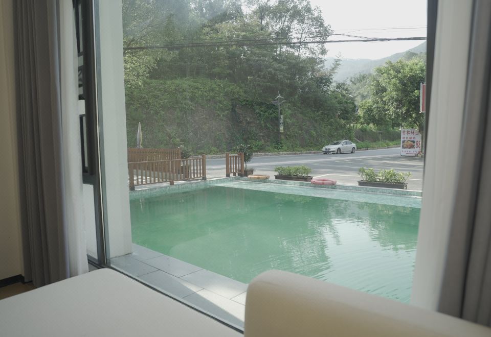 花園泳畔·全景大床房[101]