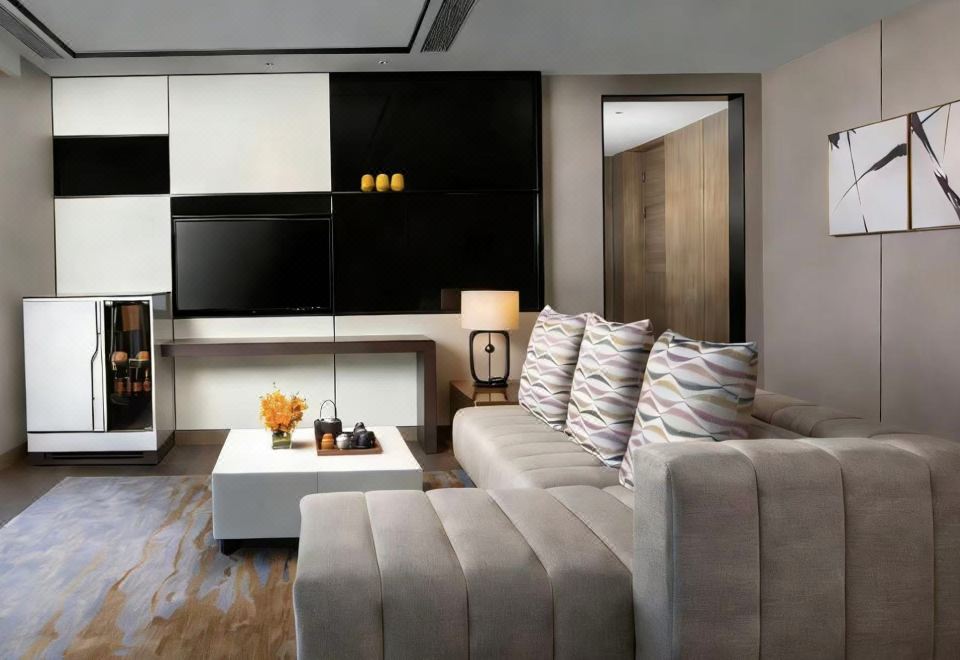 单卧套房 1张超大床和1张双层床 小童主题