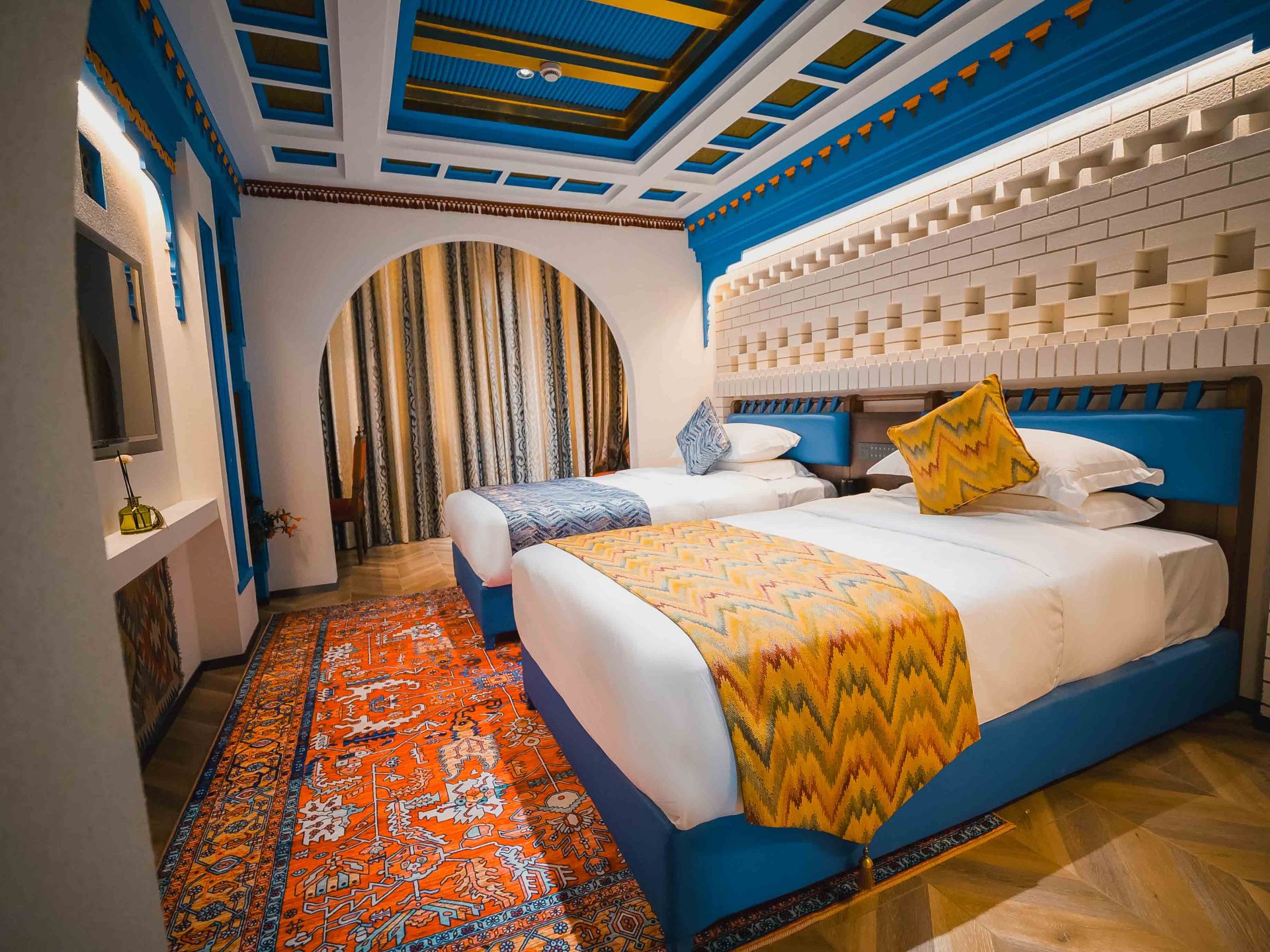 Yili Lanxiang Twin Room