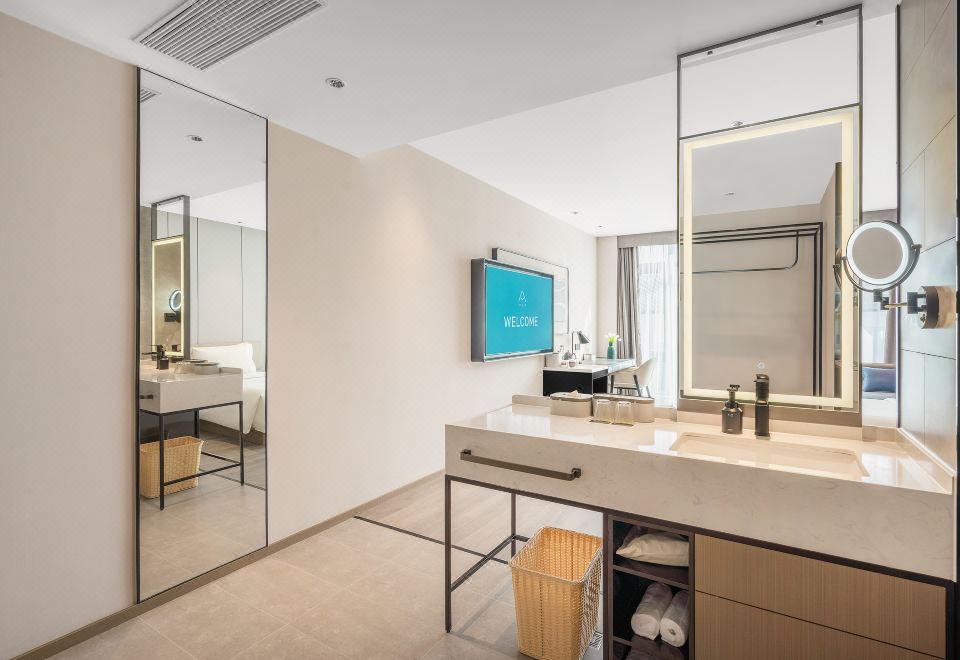 高级双床房（裸棉床品+投屏电视）