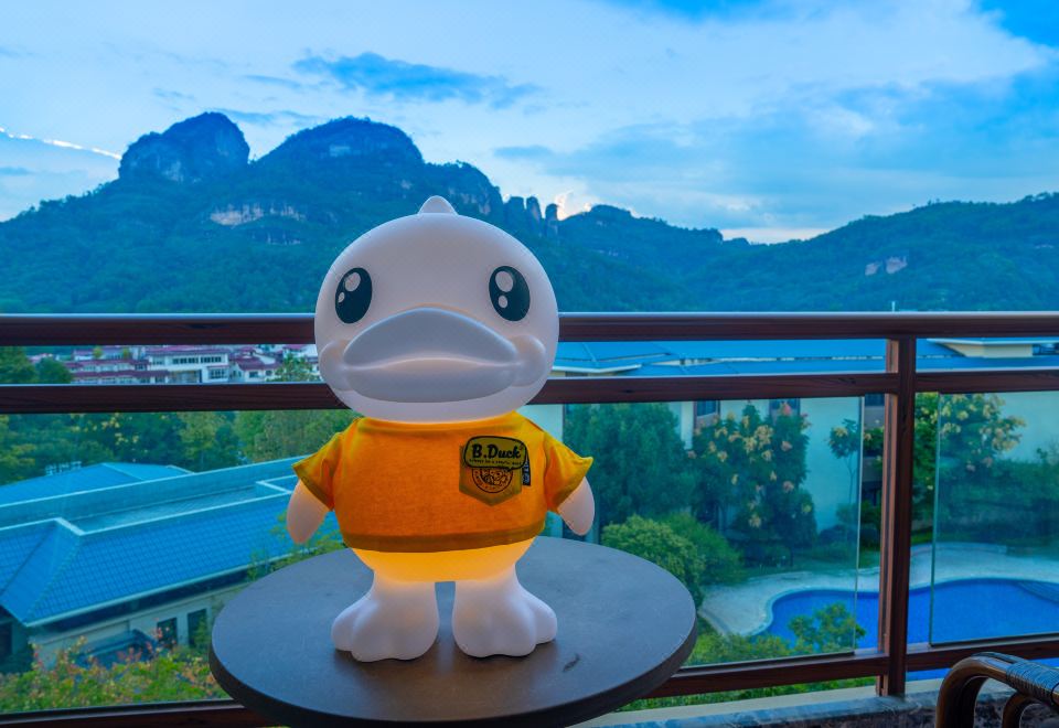 馨悦楼小黄鸭亲子房（新楼）