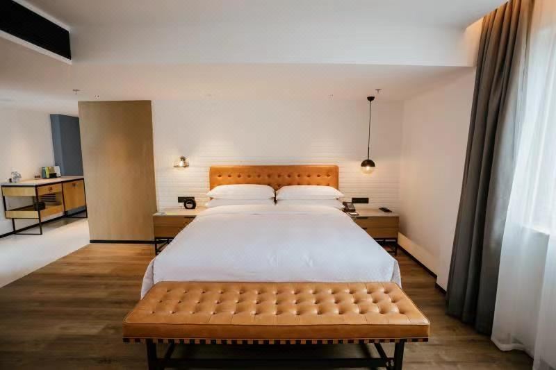 Four Points By Sheraton Qiandao LakeVilla (Double Bed)