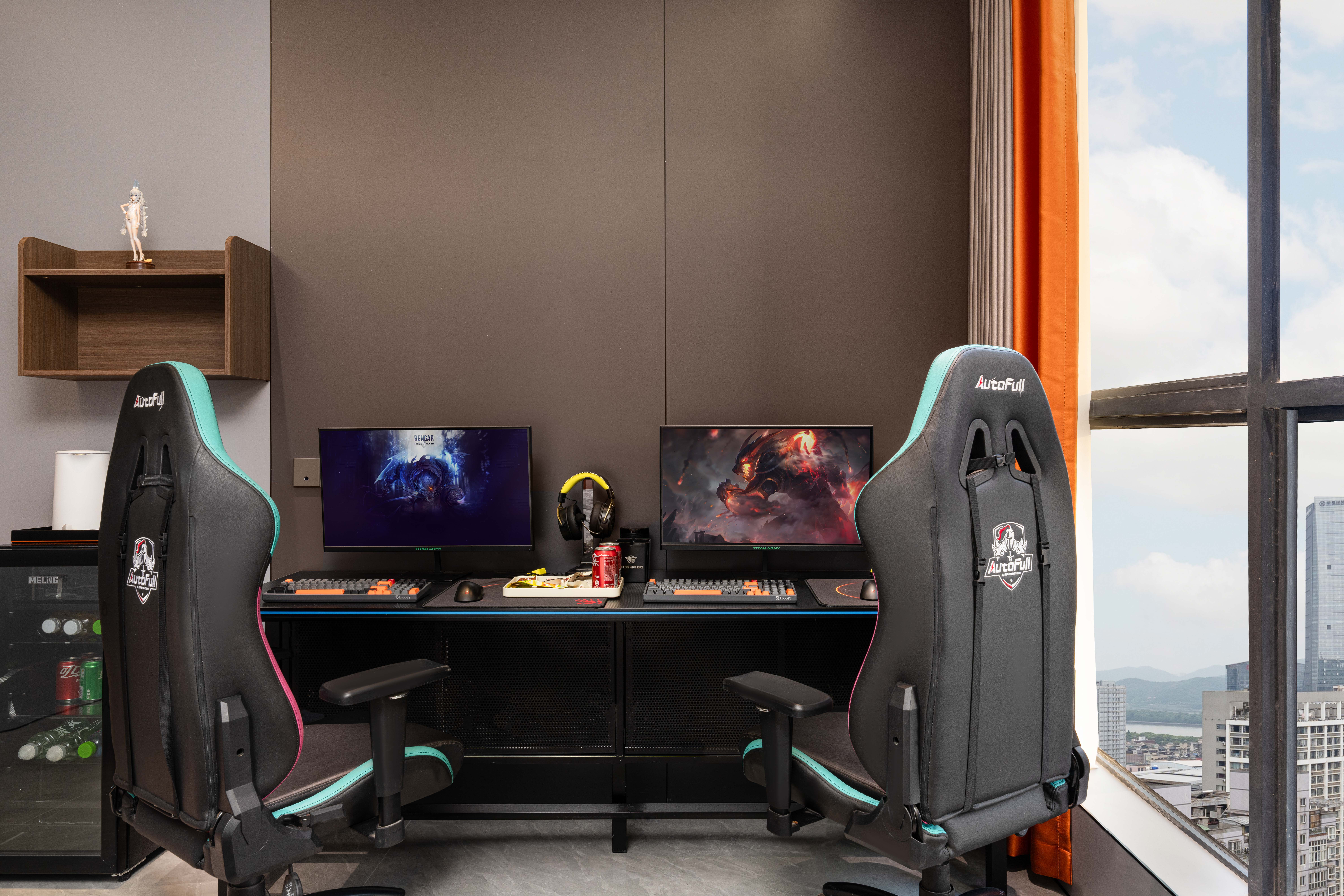 電競情侶大床房 [4070顯卡+卓威狗屁王鼠標+智能語音+遊戲特權]