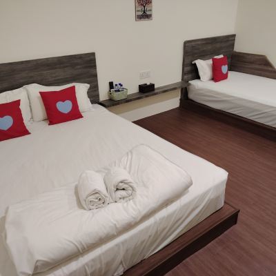 Triple Suite Kupon Winggarden Murals House