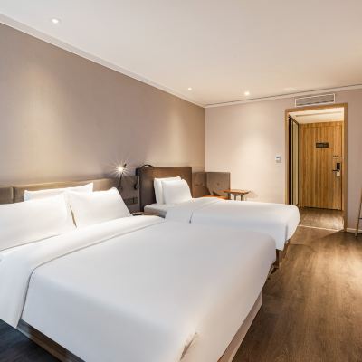 家庭房（電視投屏） 漢庭飯店 （廈門中山路步行街植物園店）優惠