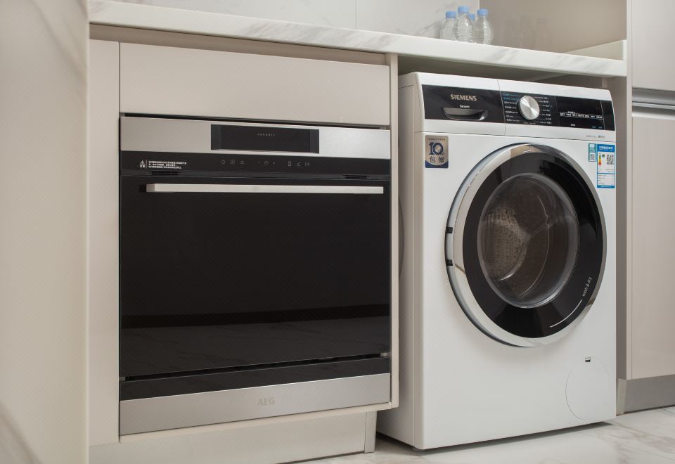 浮白·公寓大床房丨洗烘一体机