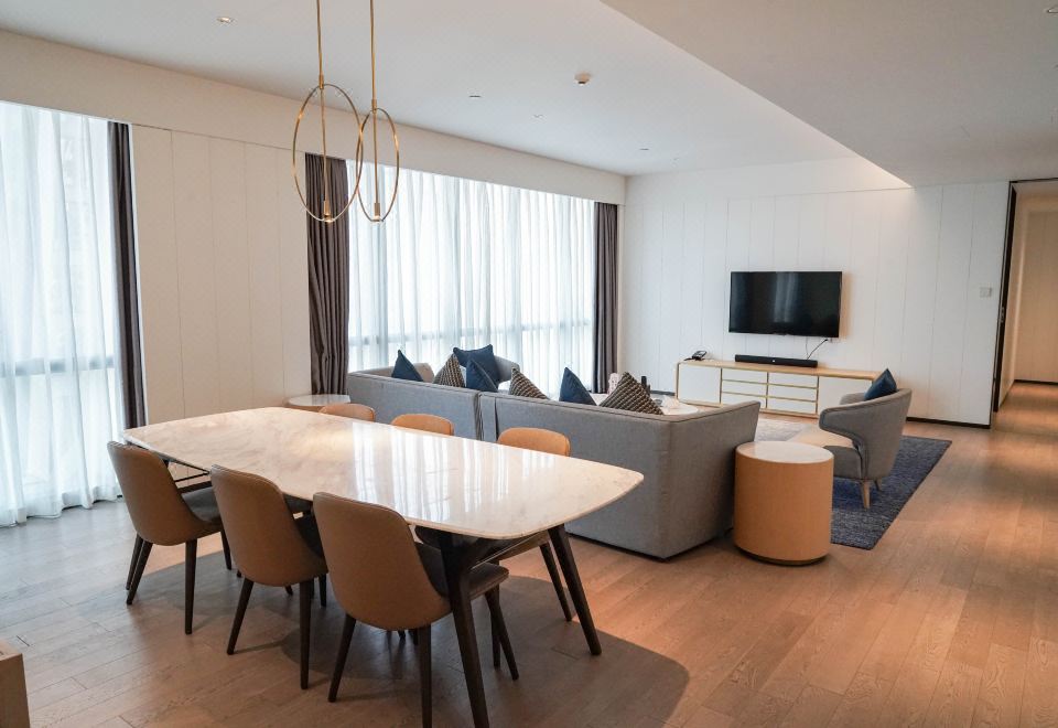 Ascott Raffles City ChongqingThree-Bedroom Excutive, City-View, River-View