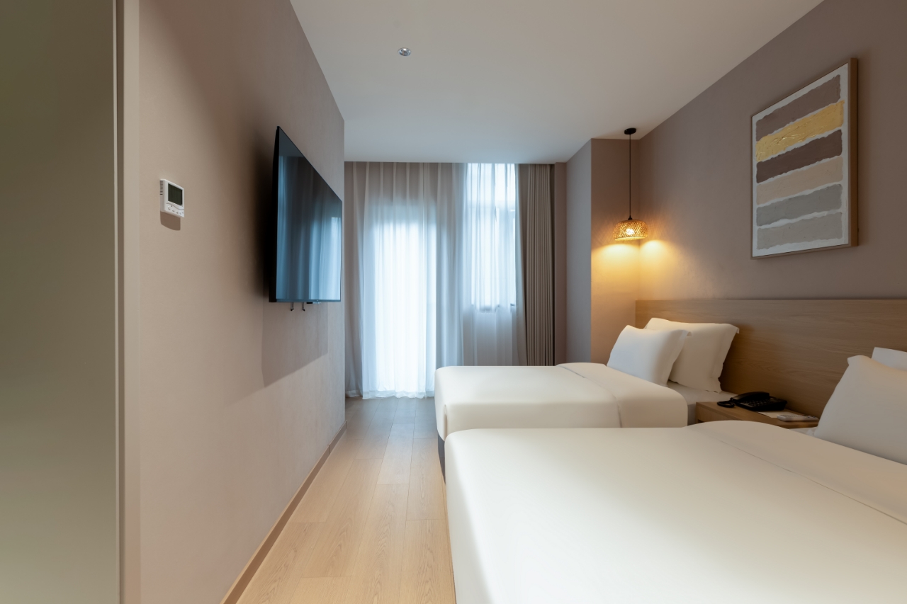 四季阳光?Night静谧双床房【电视投屏+乳胶床垫】