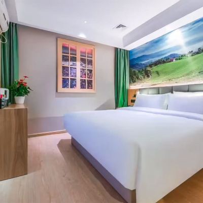 高級大床房（手機投屏+新風系統+記憶枕+助眠床墊） 深圳華僑城世界之窗秋果飯店優惠