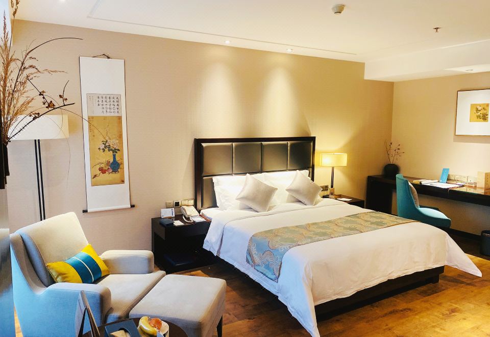 御風豪華大床房（大浴缸+舒適沙發+詩意空間）