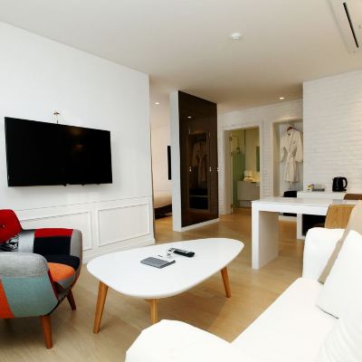 브릭스 화이트 브릭스 호텔 쿠폰