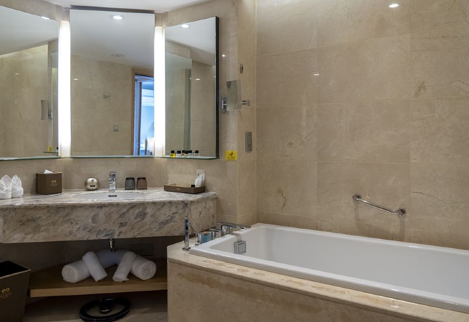 Gloria Grand Hotel JishouExecutive Suite