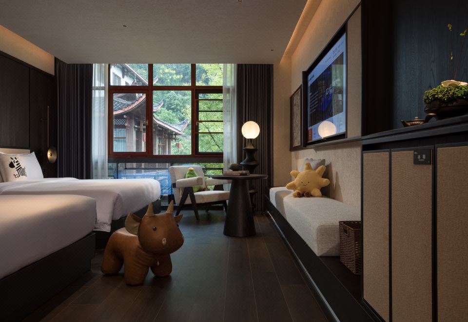 童梦·彩锦亲子房