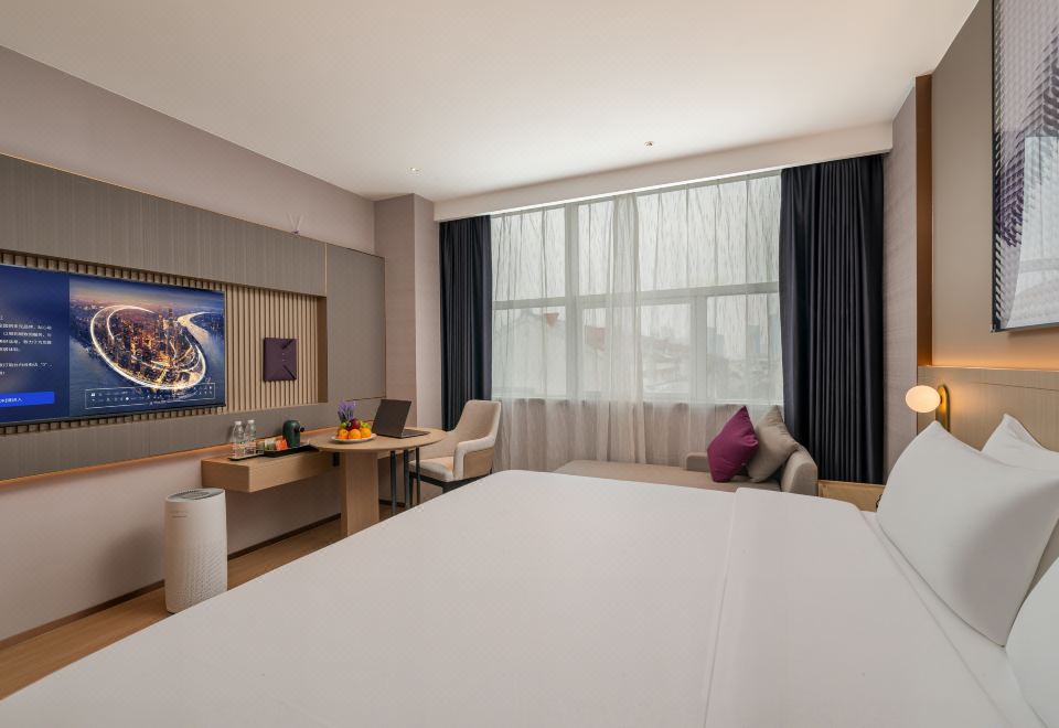 商务大床房（智能客控,电视投屏，慕思床垫）