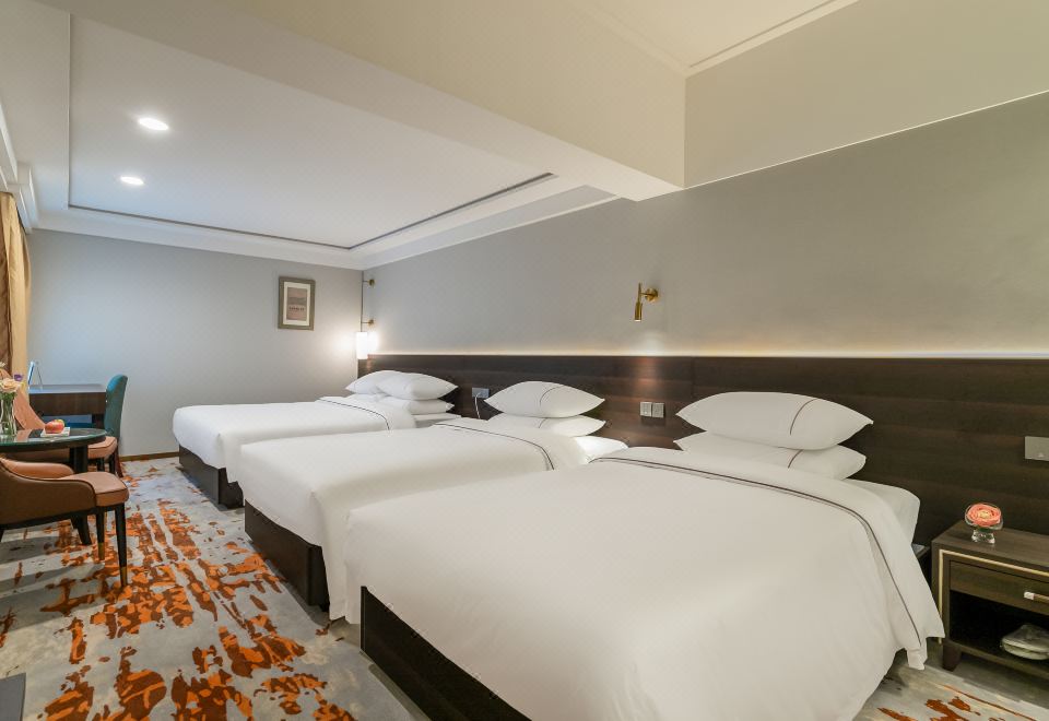 翠乐房欢聚三床房