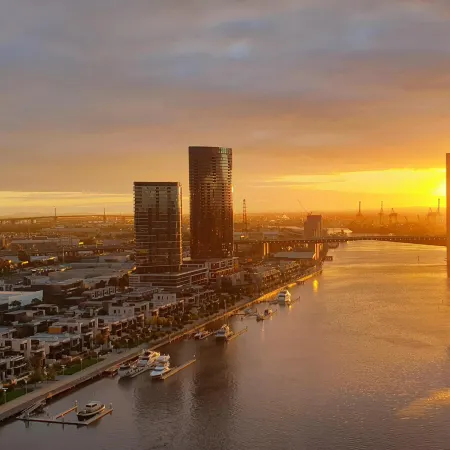 Melbourne Lifestyle Apartments - Best Views on Collins