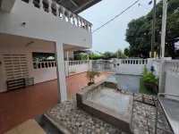 Jonker Home 2 Walking Distant to Banda Hilir Hotel di 
