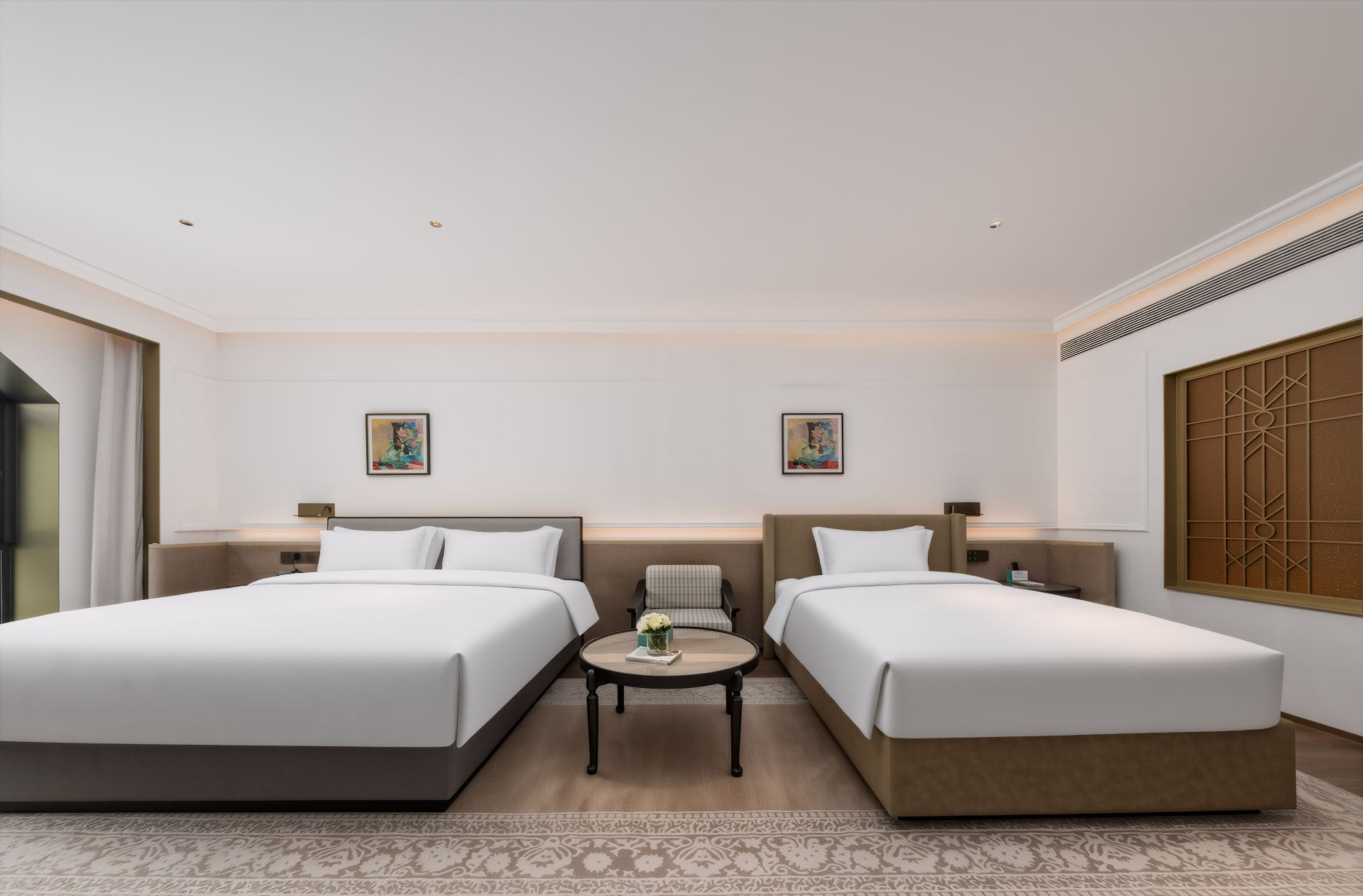 Xing Lan Family Room