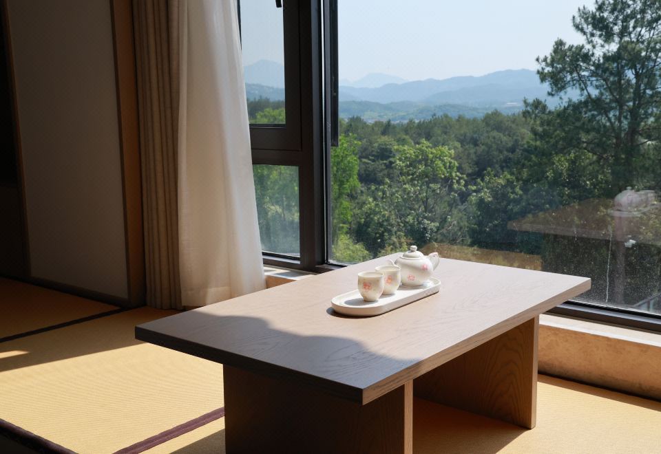 访云山景落日大床房