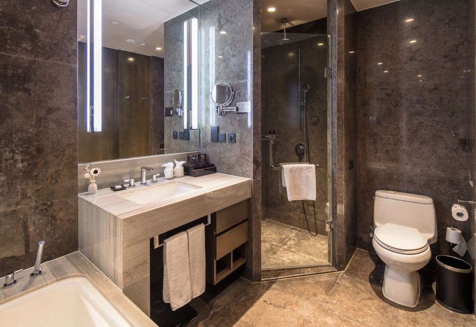 高級正湖景低敏房（Acca Kappa洗護用品）