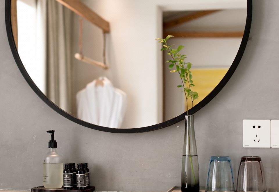 院景大床房（直觀山景）