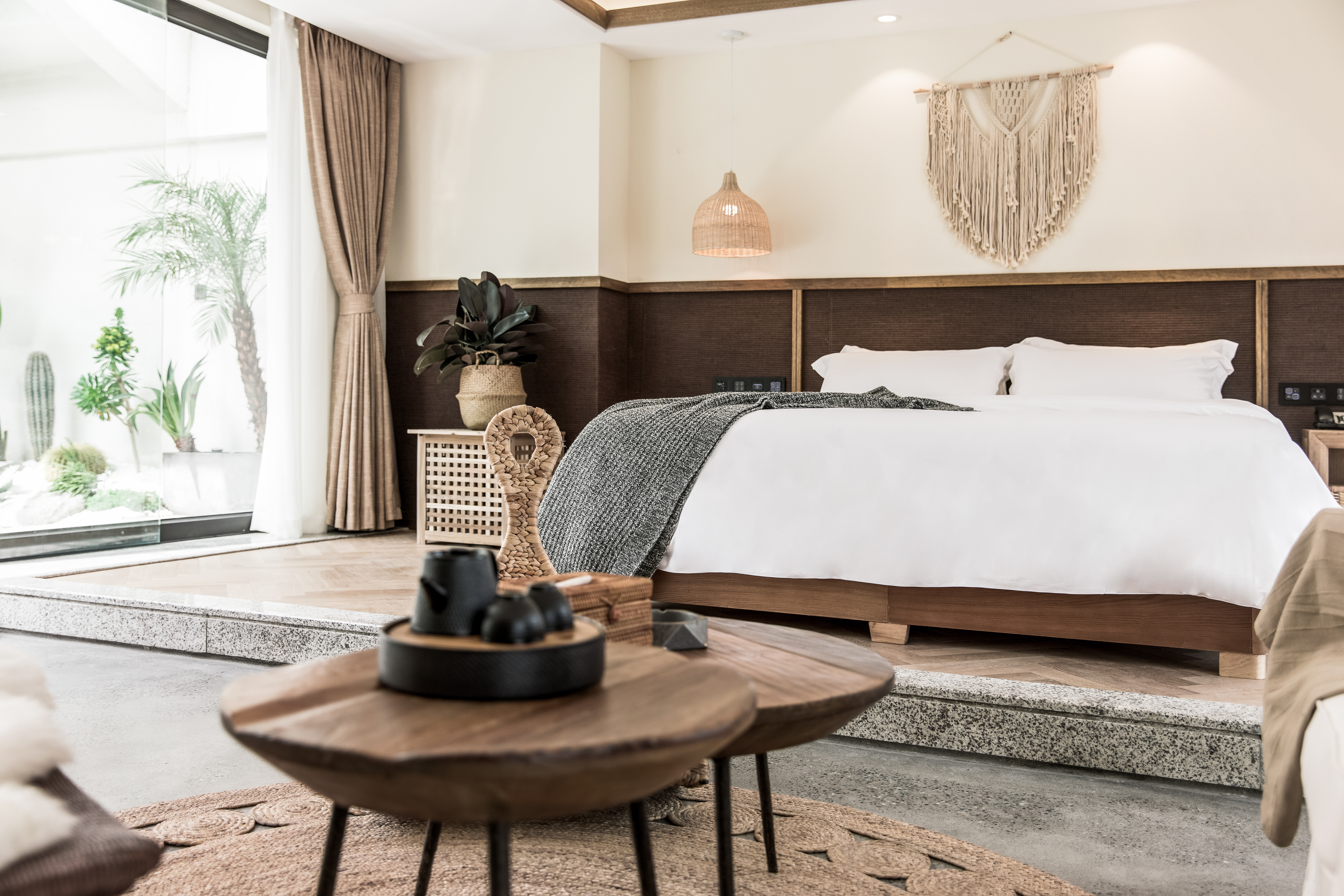 花园泡池大床房