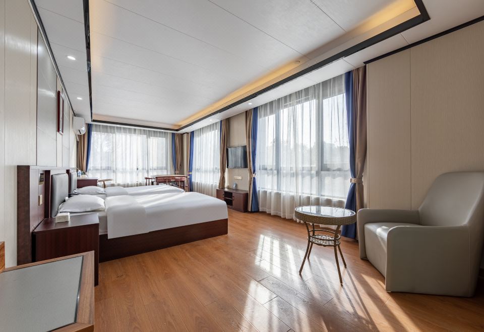 2-bed Room With Mahjong