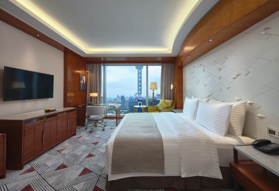 行政城景大床房