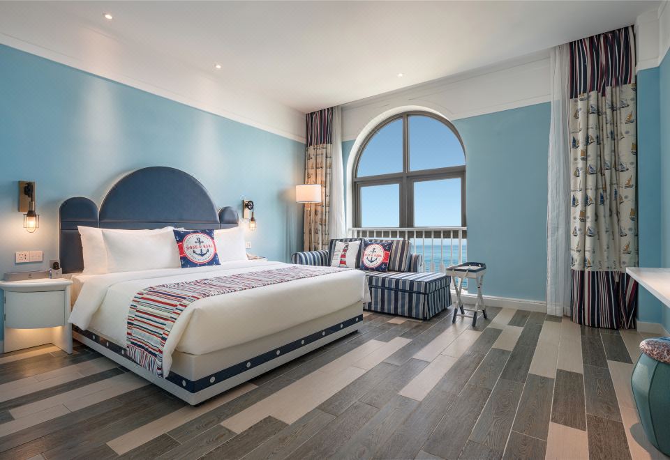 Castle Hotel Ocean Flower IslandSea-view Queen Room