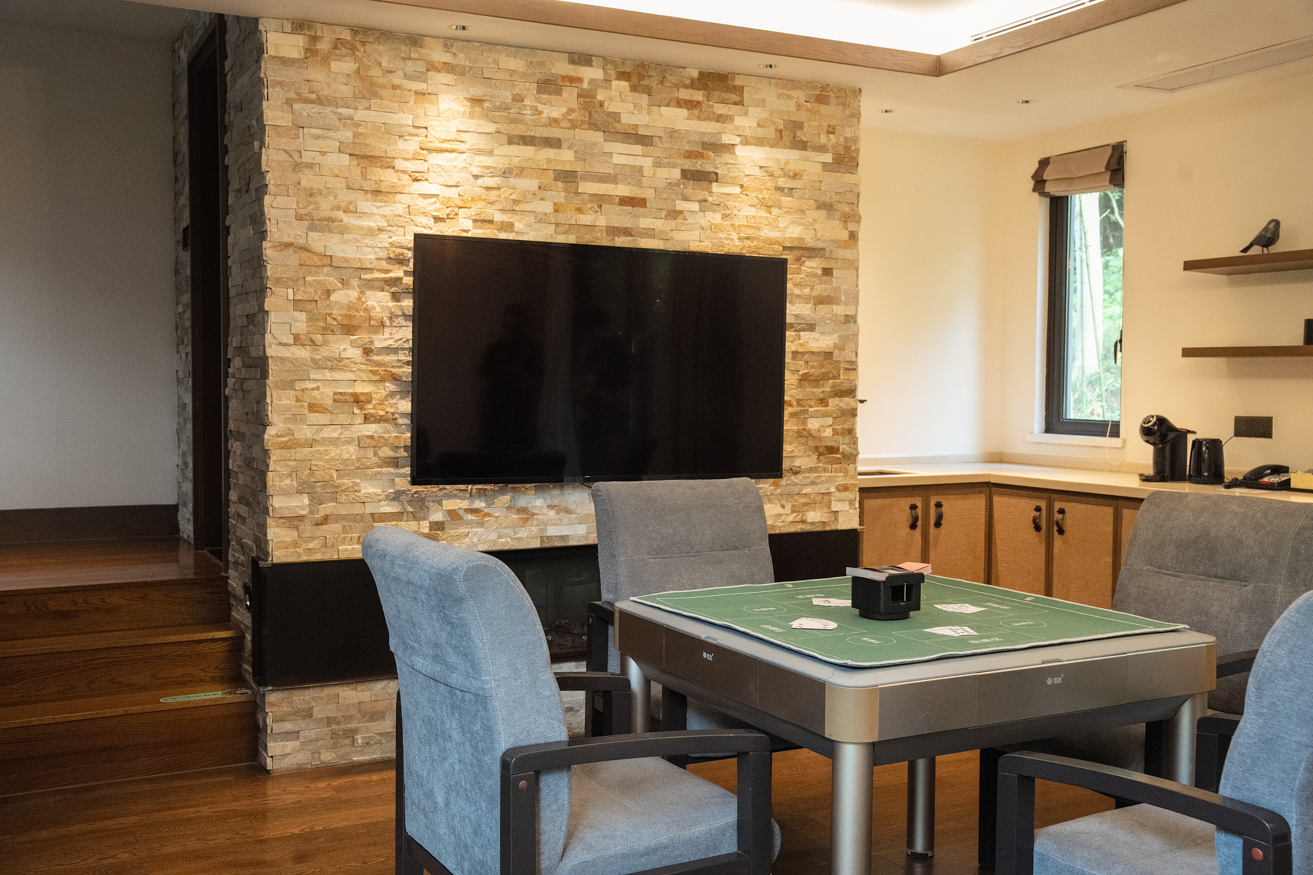 复式家庭双卧掼蛋房