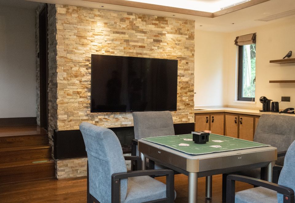 Hangzhou SENBO Nature Park and ResortDuplex Family Two-Bedroom Guandan Room