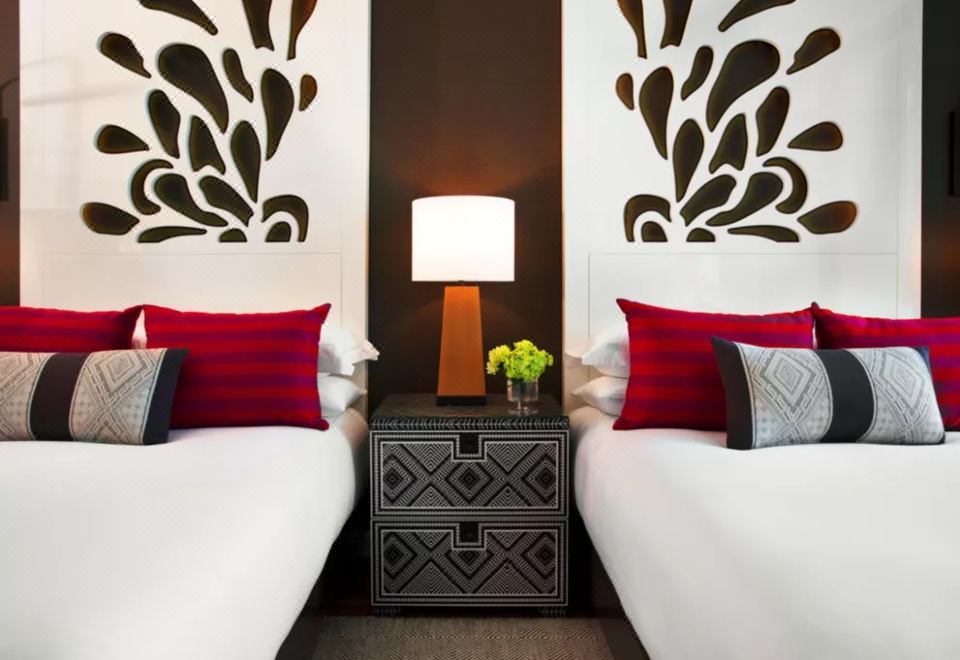 海濱池景尊貴房（2張大床）