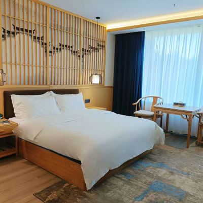 沐臻軒·品質大床房 烏魯木齊頤中園飯店（紅山人民公園店）優惠