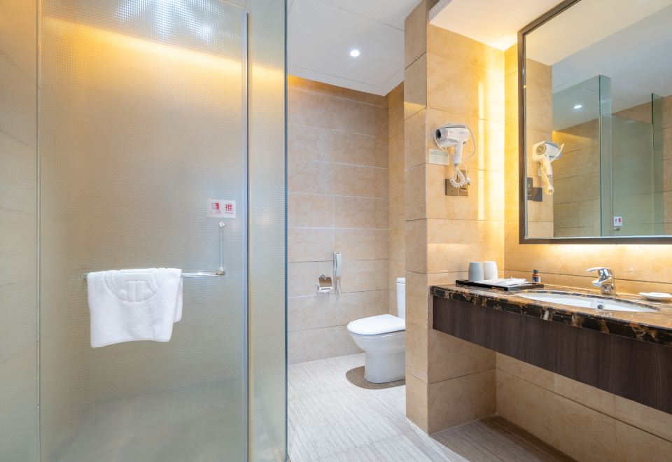 巨幕影音大床房