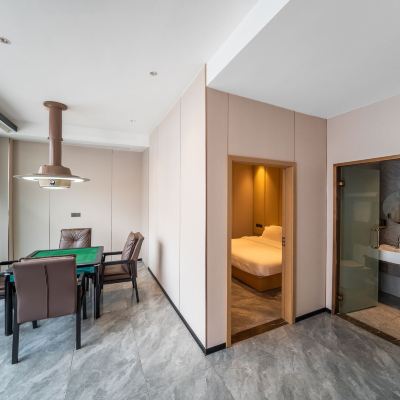 輕奢麻將大床房（一房一廳+自動麻將機） 珠海金君瑤飯店（拱北口岸店）優惠