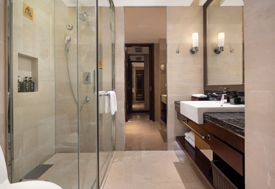 Rising Butterfly Hotel, Chengdu TaiKoo LiExecutive Queen Room