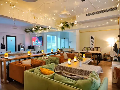 Tiny Spot Hostel Отели в г. 