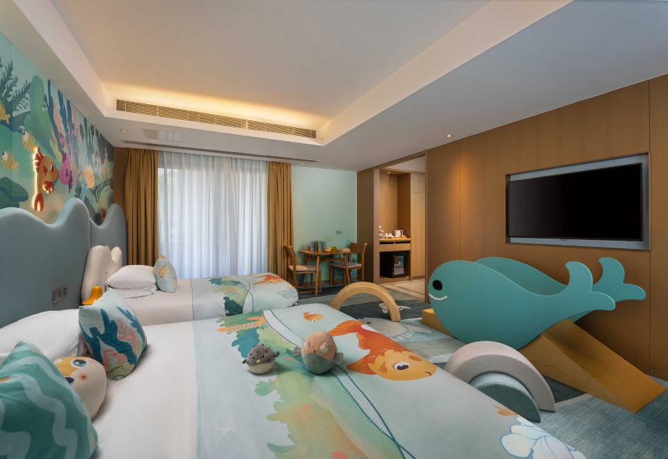 鱼宝宝主题湖景家庭泡池房