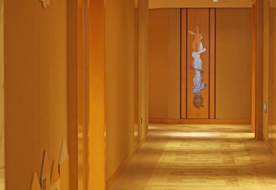 Pan Pacific BeijingFamily Friendly Deluxe Room (King Bed)