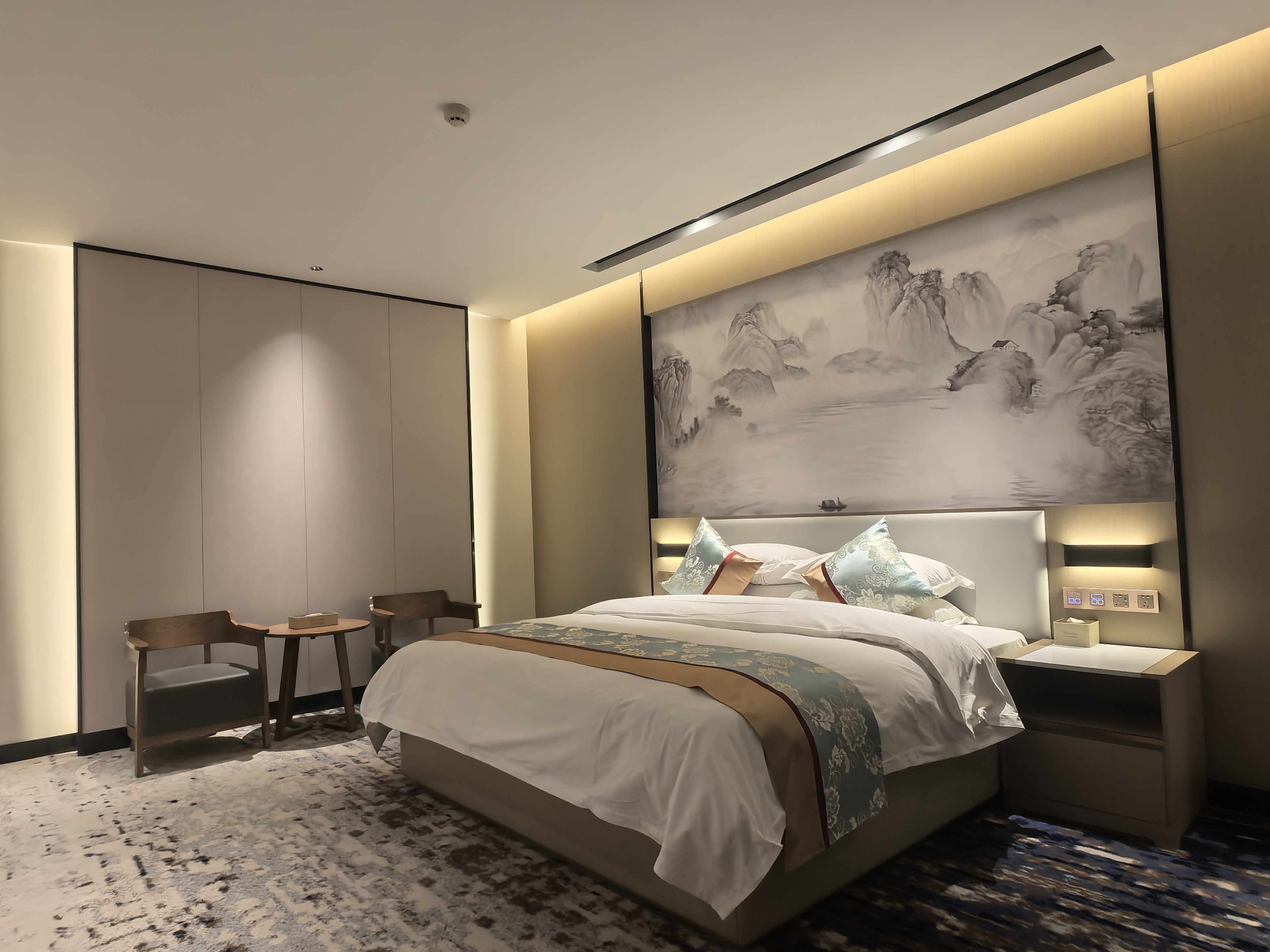 行政大床房（无窗）